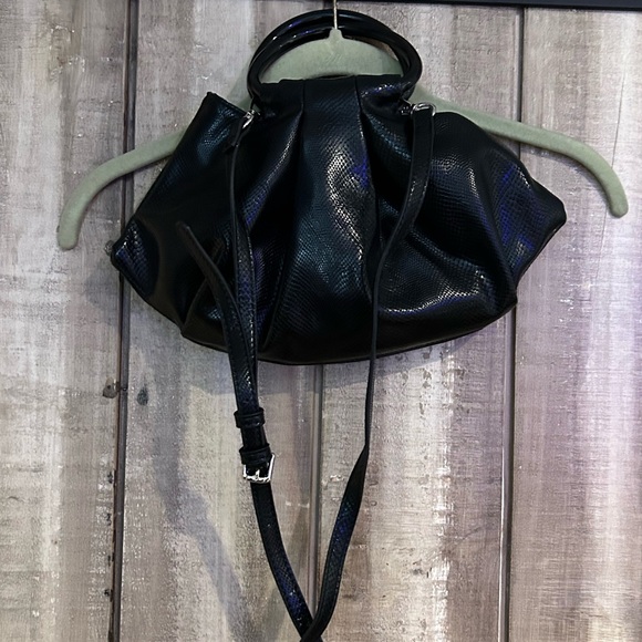 Aqua crossbody handle bag in embossed black. - Picture 6 of 6